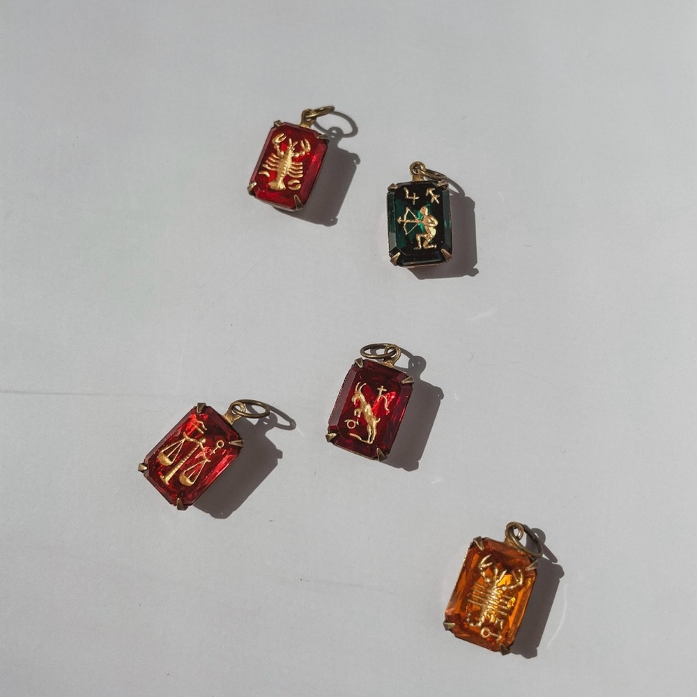 Vintage Intaglio Glass Zodiac Pendant